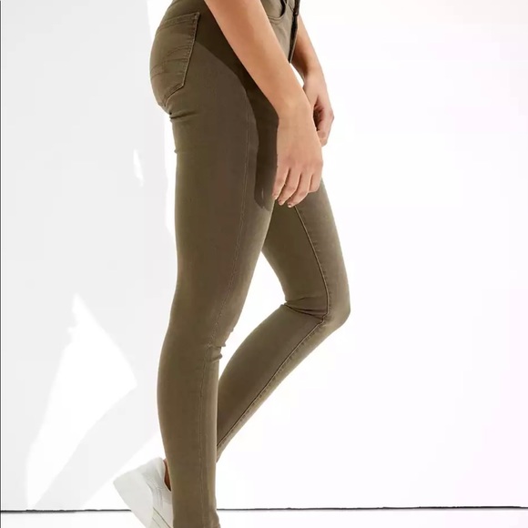 American Eagle Stretch Skinny Jeans. Size 2 Long. Never worn. - Picture 2 of 6